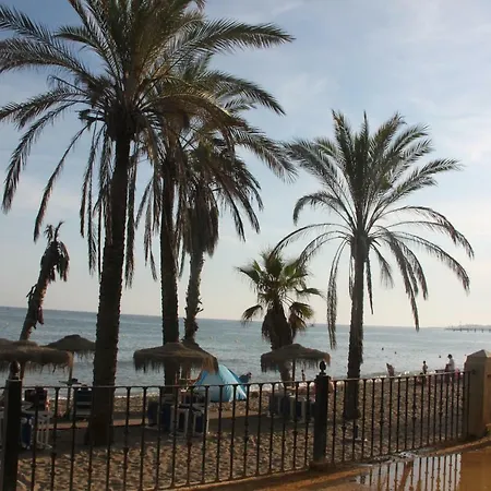Апартаменти Costa Nagueeles